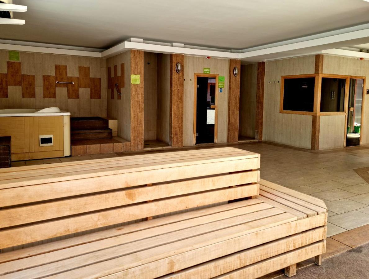 Relax Wellness Studio Hajduszoboszlo Leilighet Eksteriør bilde