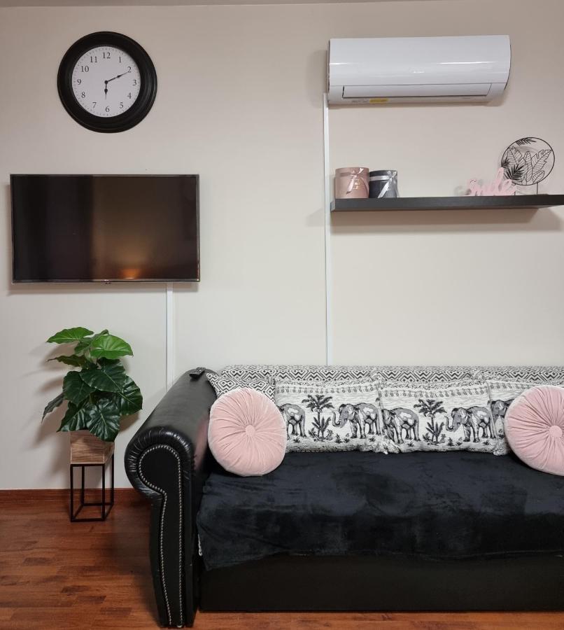 Relax Wellness Studio Hajduszoboszlo Leilighet Eksteriør bilde